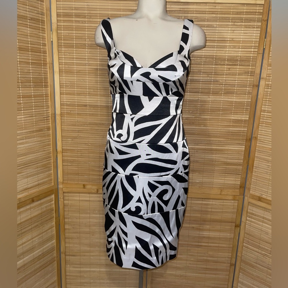 White House Black Market Cocktail Evening Satin abstract dress woman’s size 0